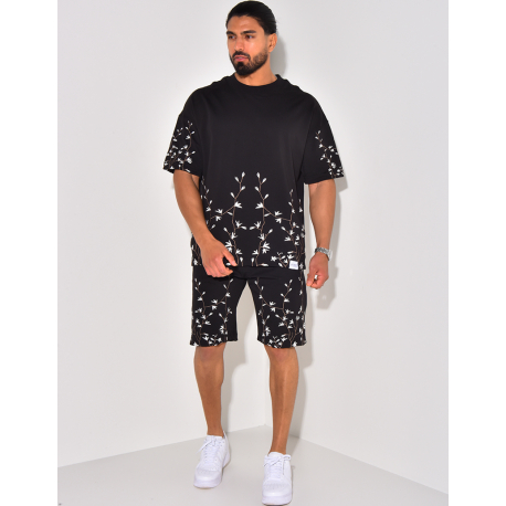 Set aus Shorts und T-Shirt mit Blumenstickerei Set aus Shorts und T-Shirt mit Blumenstickerei