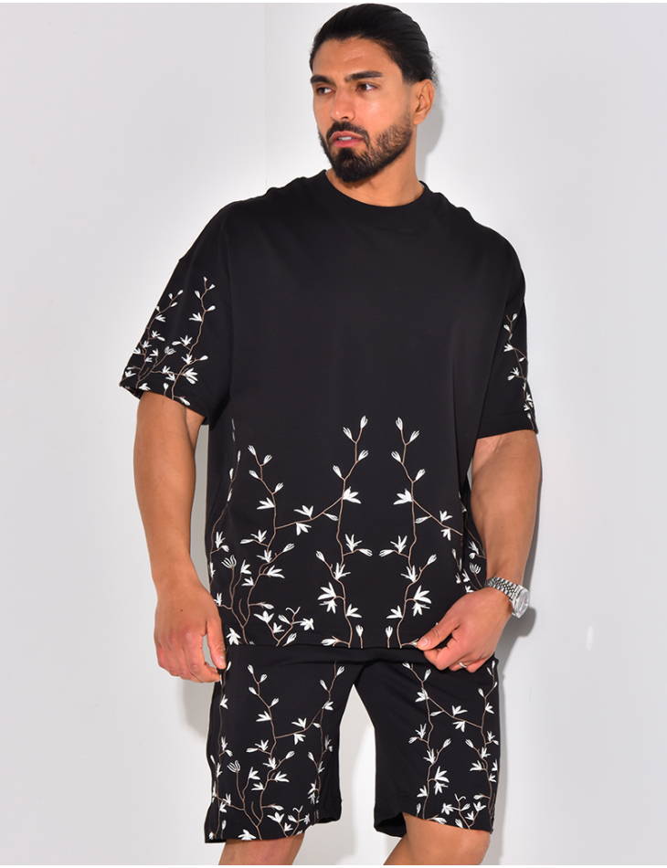 Set aus Shorts und T-Shirt mit Blumenstickerei Set aus Shorts und T-Shirt mit Blumenstickerei