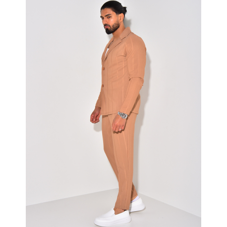 Strukturiertes Set aus Hose und Hemd Strukturiertes Set aus Hose und Hemd