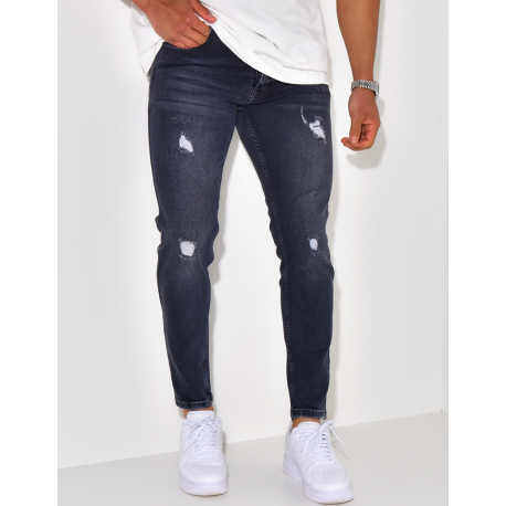 Destroyed jeans