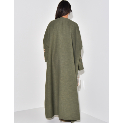 Kimono in Leinenoptik mit gestickten Mondmotiven auf den Ärmeln. Kimono in Leinenoptik mit gestickten Mondmotiven auf den Ärmeln.