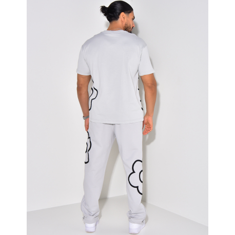 Ensemble pantalon et t-shirt à motifs brodés Ensemble pantalon et t-shirt à motifs brodés