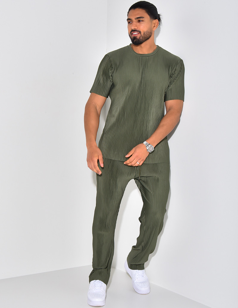 Ensemble t-shirt et pantalon