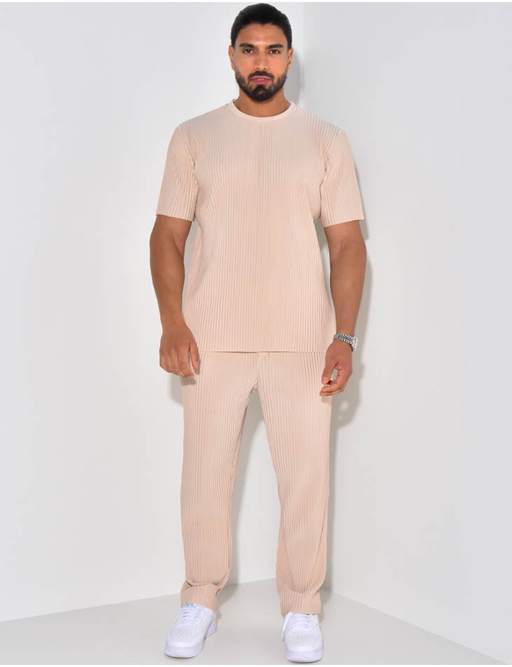 Ensemble t-shirt et pantalon