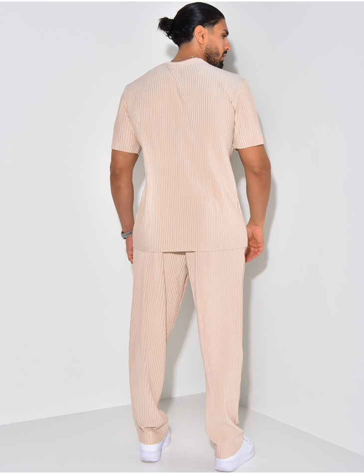 Ensemble t-shirt et pantalon