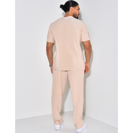 Ensemble t-shirt et pantalon