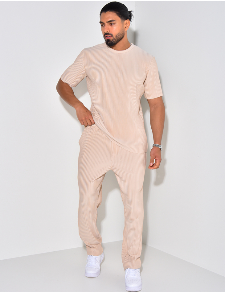 Ensemble t-shirt et pantalon