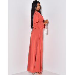 Abaya with tone-on-tone embroidery to be belted