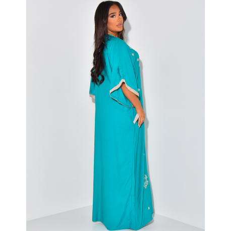 Loose-fitting abaya with gold embroidery Loose-fitting abaya with gold embroidery