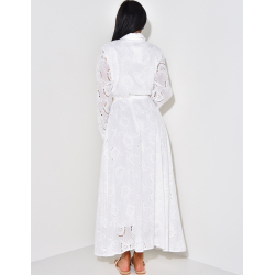 Robe chemise longue à broderies 