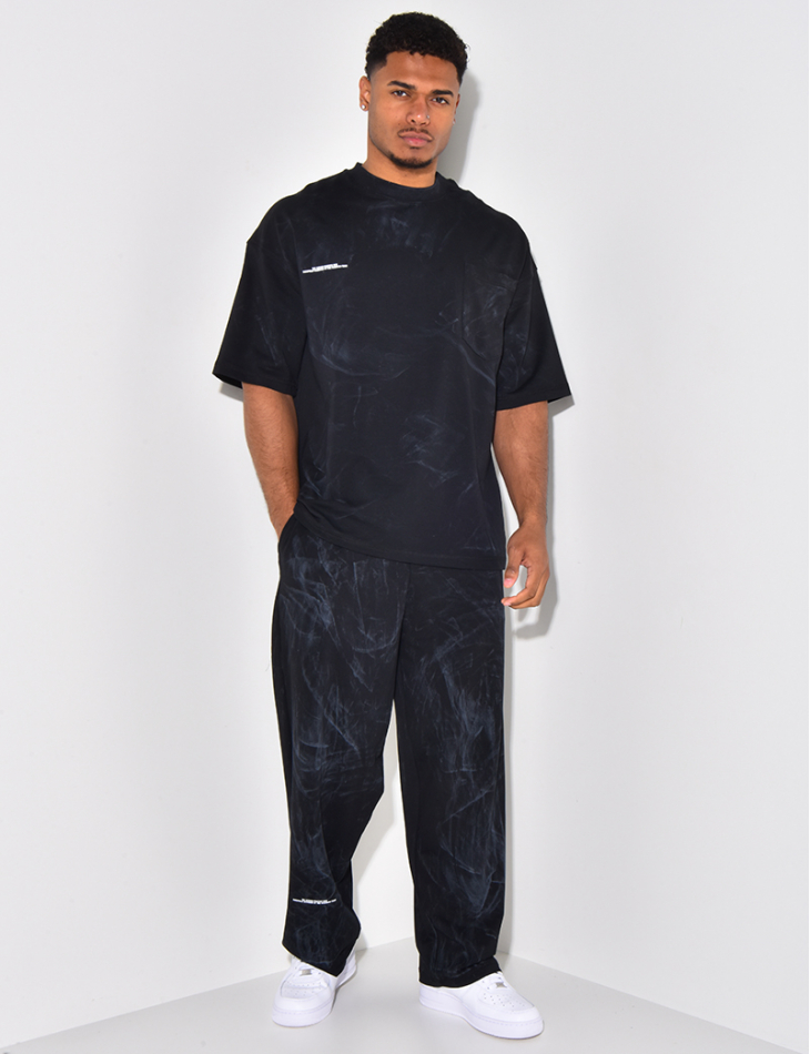 Ensemble pantalon et t-shirt à motifs Ensemble pantalon et t-shirt à motifs