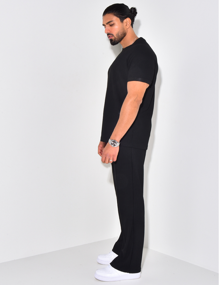 Ensemble t-shirt et pantalon