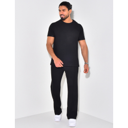 Ensemble t-shirt et pantalon