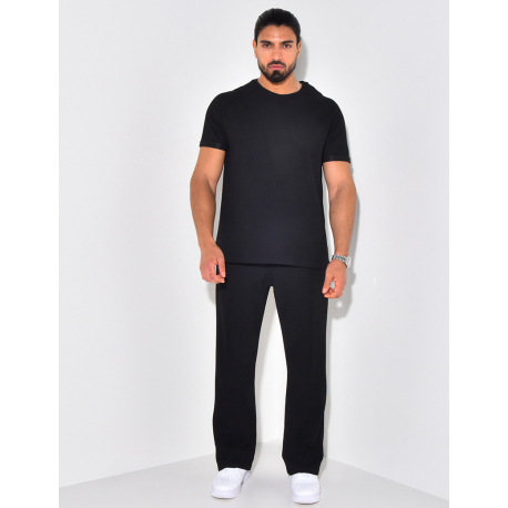 Ensemble t-shirt et pantalon