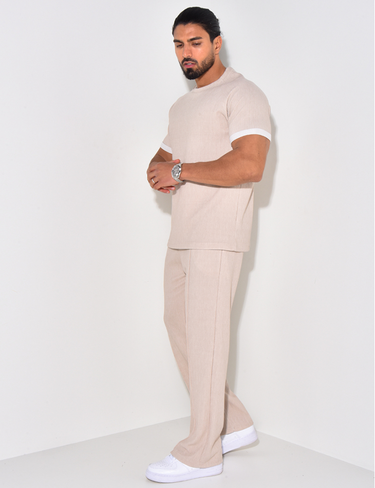 Ensemble t-shirt et pantalon