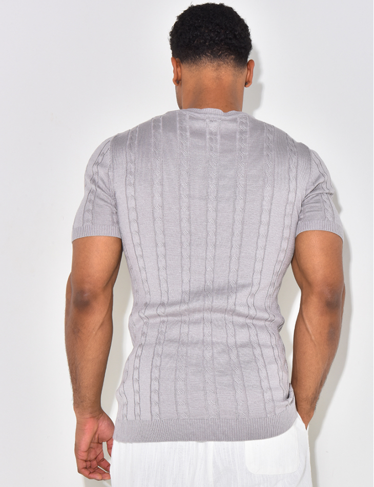 T-shirt relief T-shirt relief