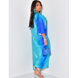 Robe en satin ample ajustée à la taille effet tie and dye Robe en satin ample ajustée à la taille effet tie and dye