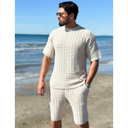 Ensemble short et t-shirt ajouré Ensemble short et t-shirt ajouré