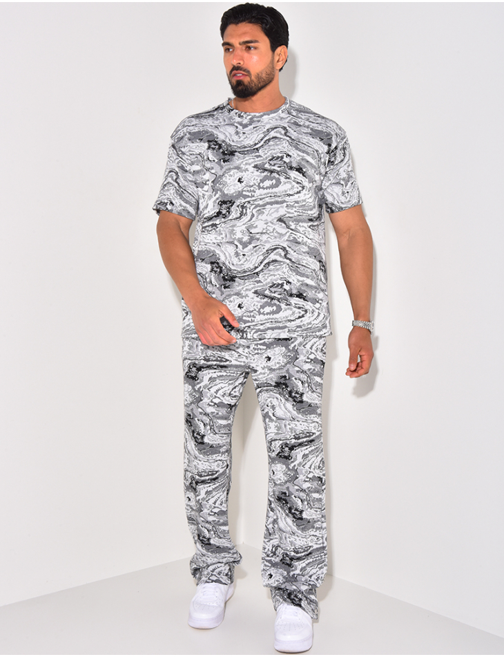 Ensemble pantalon et t-shirt à motifs Ensemble pantalon et t-shirt à motifs