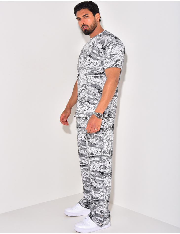 Ensemble pantalon et t-shirt à motifs Ensemble pantalon et t-shirt à motifs