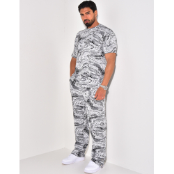 Ensemble pantalon et t-shirt à motifs Ensemble pantalon et t-shirt à motifs
