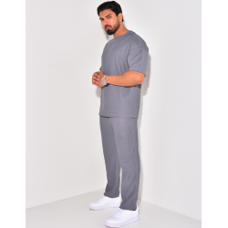 Ensemble pantalon et t-shirt plissé Ensemble pantalon et t-shirt plissé