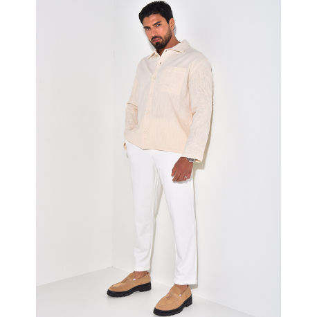 Chemise en lin manches longues à motifs brodés sur les manches Chemise en lin manches longues à motifs brodés sur les manches