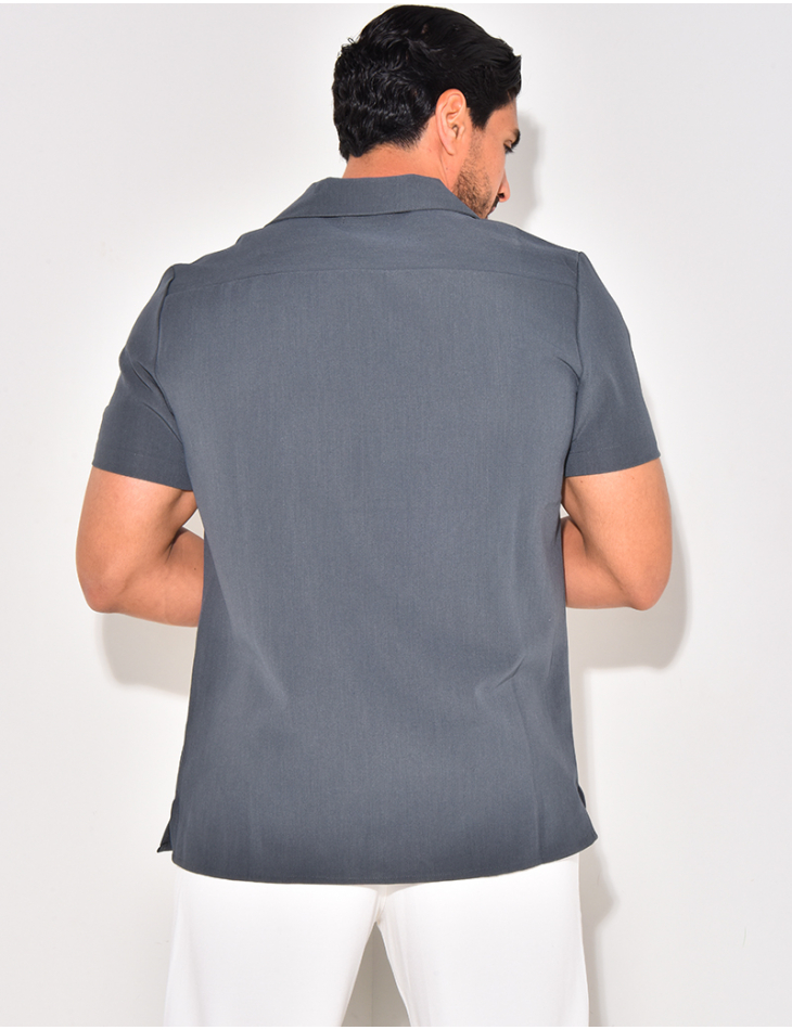 Chemise uni manches courtes Chemise uni manches courtes