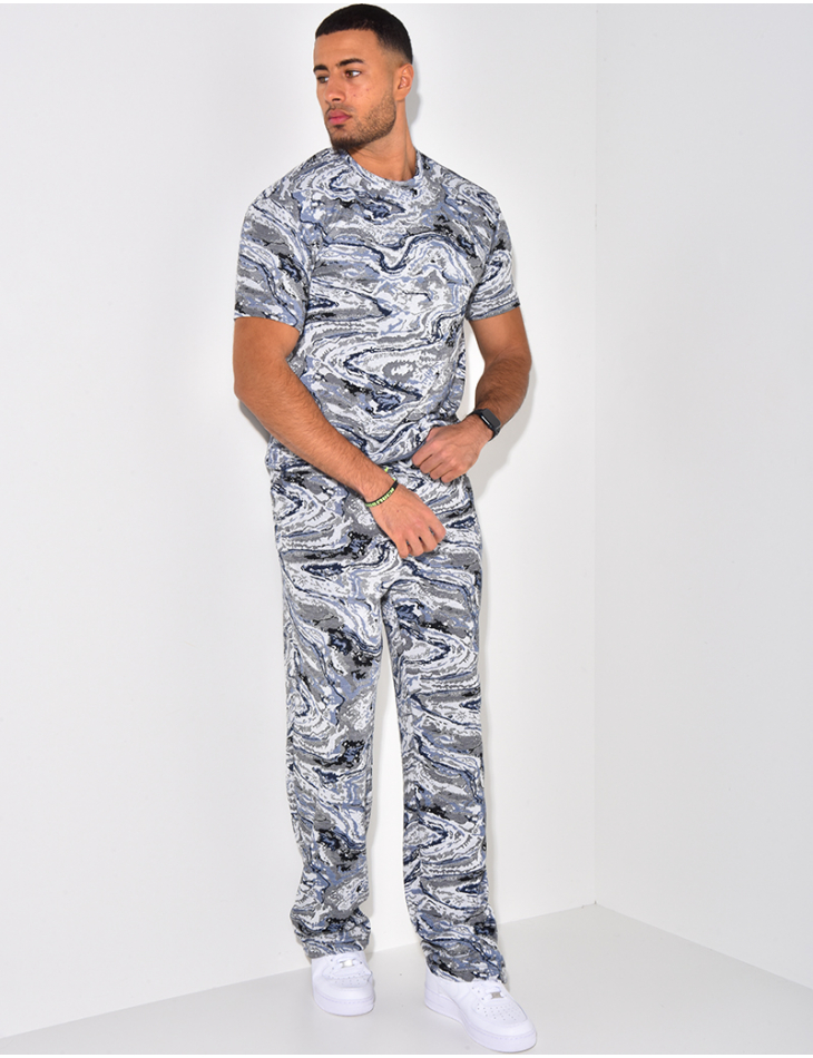 Ensemble pantalon et t-shirt à motifs Ensemble pantalon et t-shirt à motifs