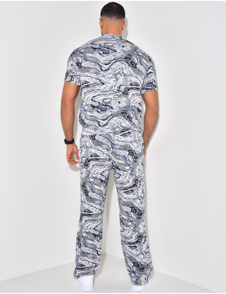 Ensemble pantalon et t-shirt à motifs Ensemble pantalon et t-shirt à motifs