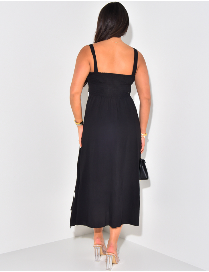 Robe mi-longue à bordures contrastantes