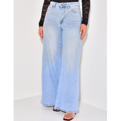 Stretchy straight-leg jeans with vintage wash