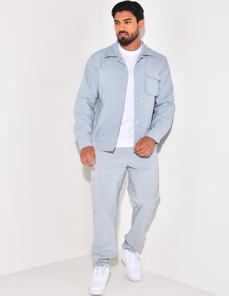 Ensemble fin pantalon et chemise à boutons pressions