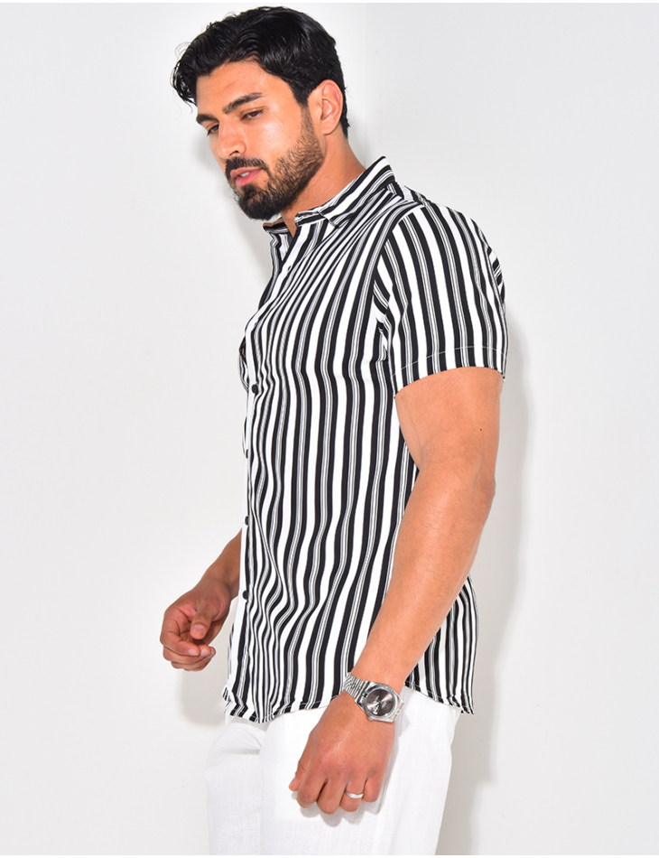 Chemise manches courtes à rayures Chemise manches courtes à rayures