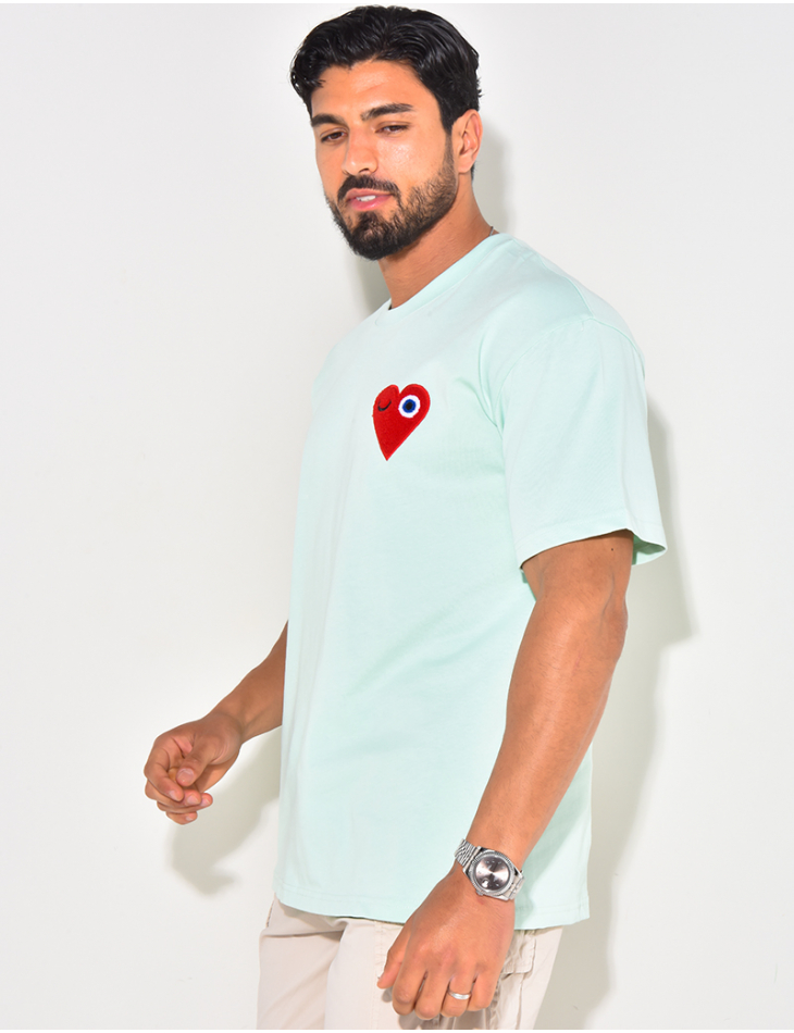T-shirt coeur brodé