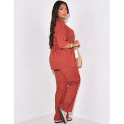 Set aus Hose und lockerem Poloshirt mit Lochmuster Set aus Hose und lockerem Poloshirt mit Lochmuster