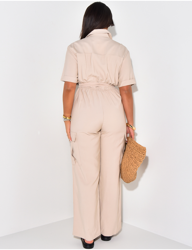 Langer Jumpsuit mit Cargotaschen & Gürtel