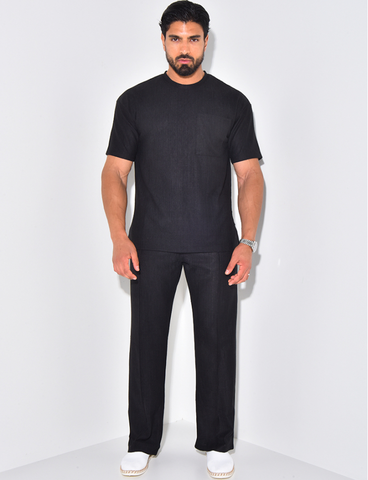 Ensemble texturé pantalon et t-shirt à poche Ensemble texturé pantalon et t-shirt à poche