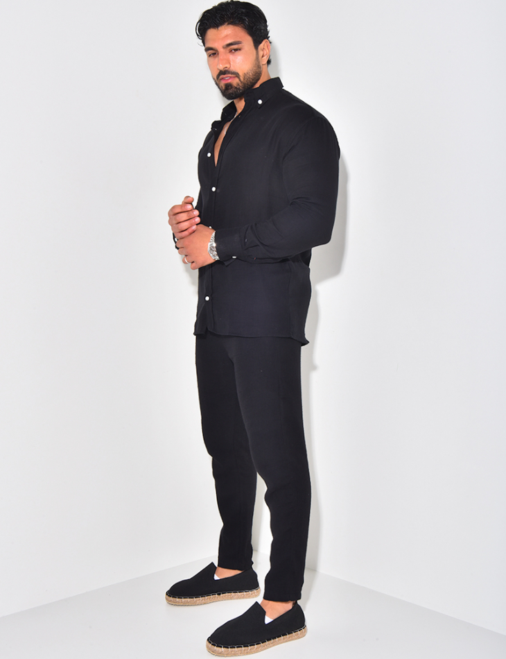 Ensemble pantalon resserré et chemise en coton