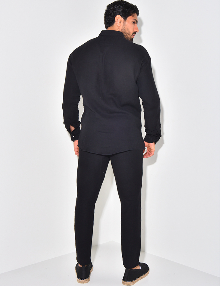 Ensemble pantalon resserré et chemise en coton