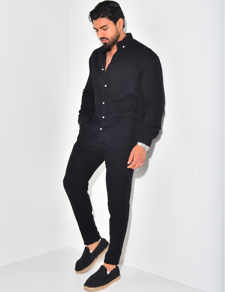 Ensemble pantalon resserré et chemise en coton