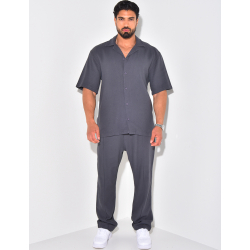 Ensemble pantalon et chemise manches courtes texturé Ensemble pantalon et chemise manches courtes texturé