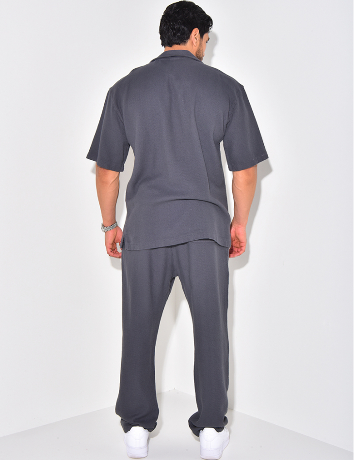 Ensemble pantalon et chemise manches courtes texturé Ensemble pantalon et chemise manches courtes texturé