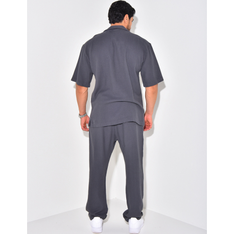 Ensemble pantalon et chemise manches courtes texturé Ensemble pantalon et chemise manches courtes texturé