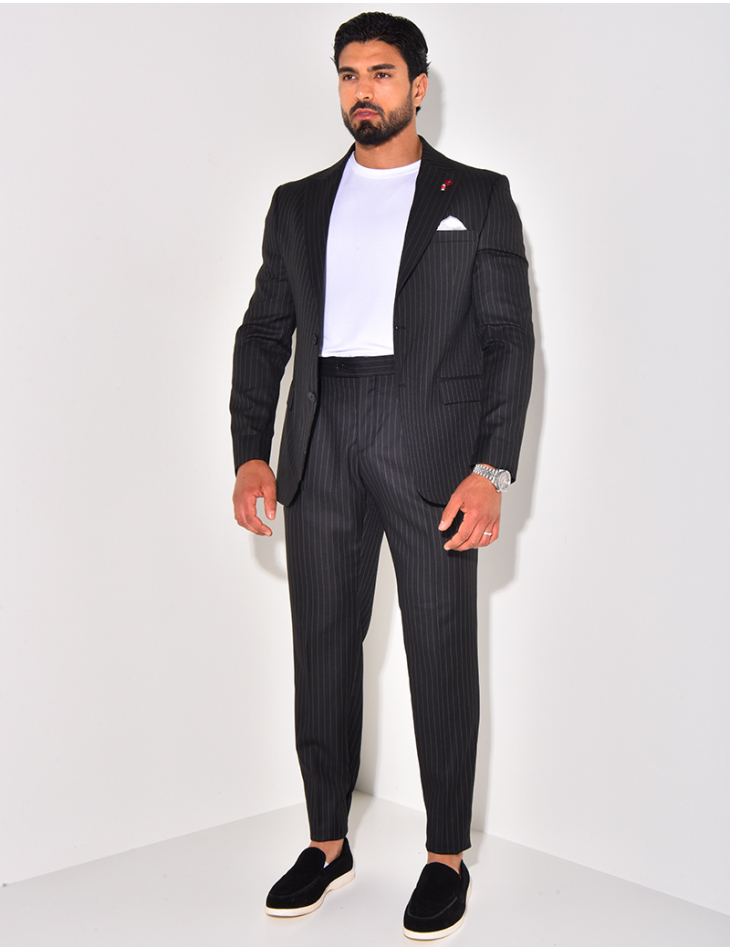 Ensemble de costume 3 pièces à rayures Ensemble de costume 3 pièces à rayures