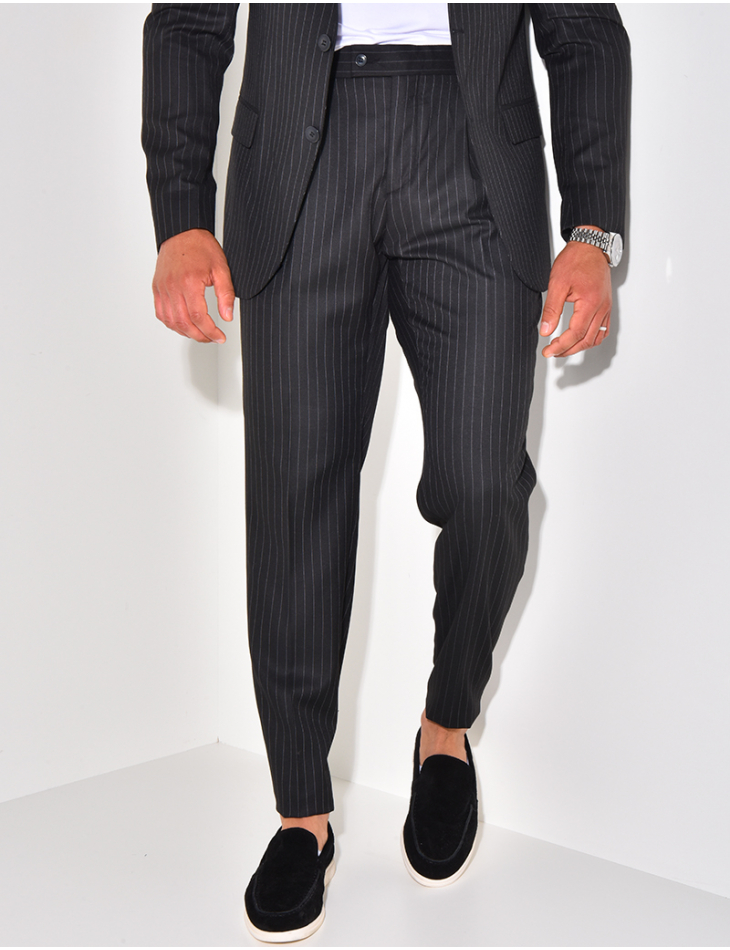 Ensemble de costume 3 pièces à rayures Ensemble de costume 3 pièces à rayures