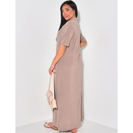 Langes Kleid mit Polokragen