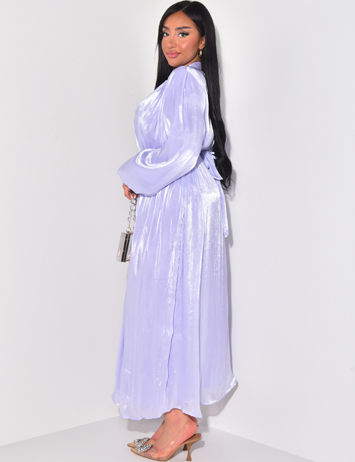 Robe longue à boutons dorés et ceinture