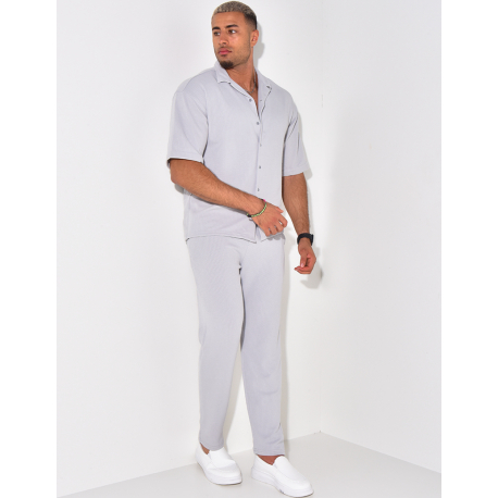 Ensemble pantalon et chemise manches courtes texturé Ensemble pantalon et chemise manches courtes texturé