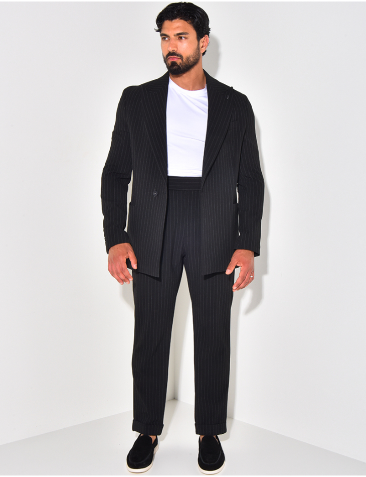 Ensemble de costume 2 pièces à rayures texturé Ensemble de costume 2 pièces à rayures texturé